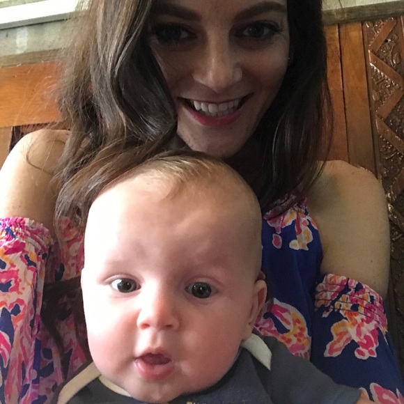 Meet your Posher, Lauren - Picture 4 of 5